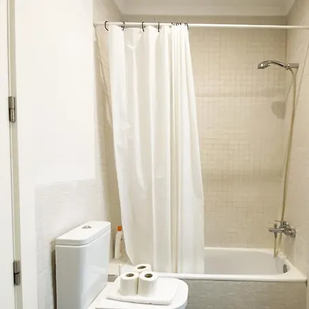 House On The Hill Daire