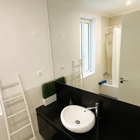 House On The Hill * Lisboa